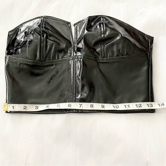 Wet look black faux leather bustier w/ back zip - Picture 5 of 6